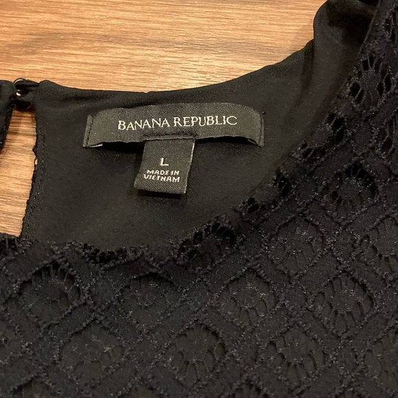Banana Republic Large Eyelet Pelum Top - Picture 3 of 4